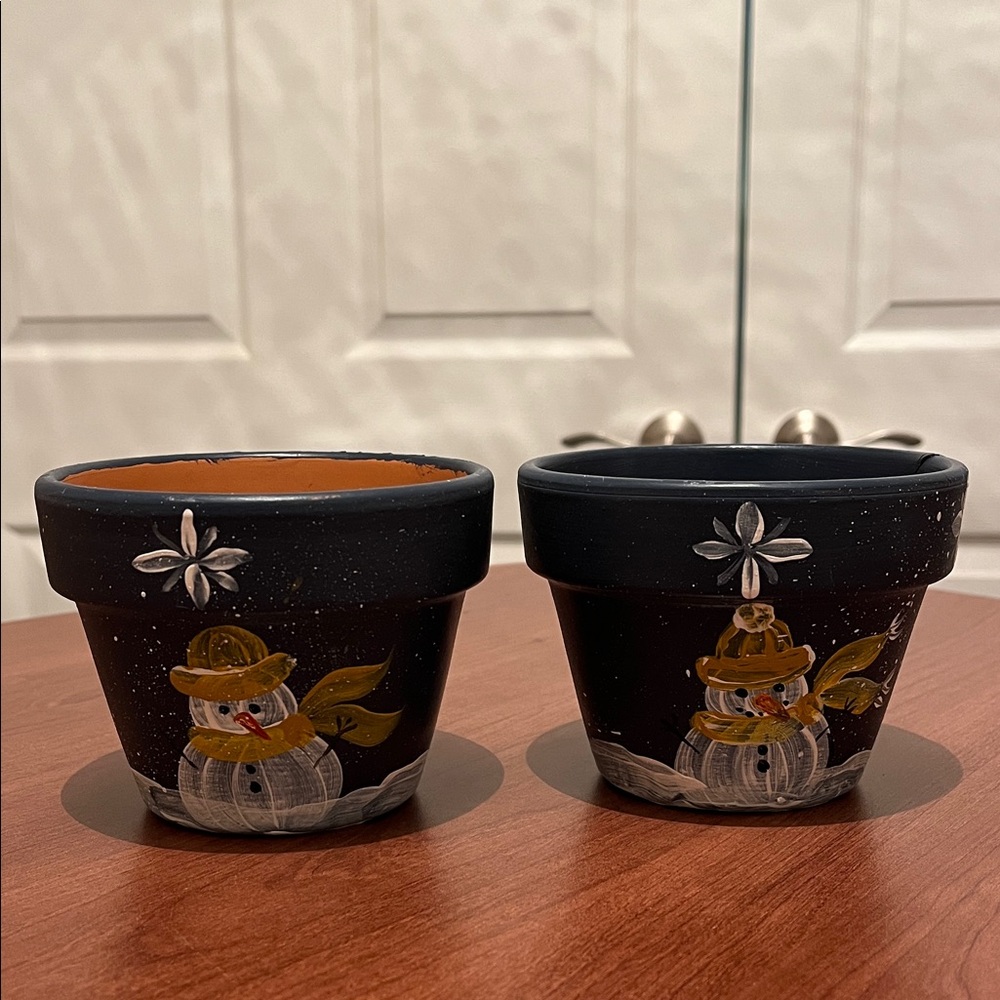 Set of 2 Small Hand Painted Terracotta Planters - Picture 2 of 10